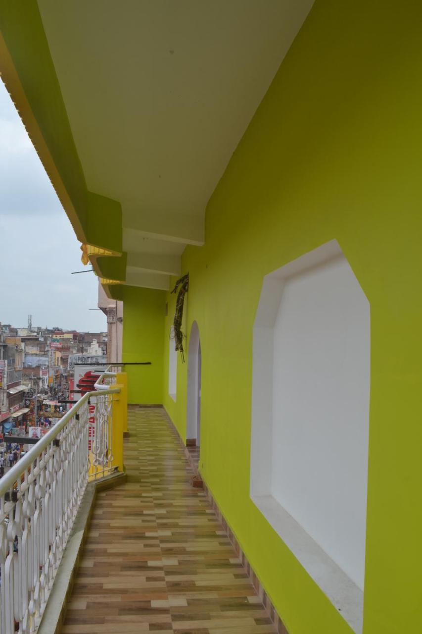 Hotel Samman Varanasi Ngoại thất bức ảnh